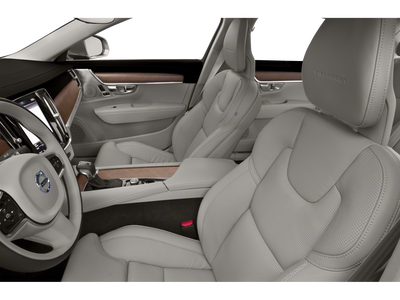 2019 Volvo S90 Momentum