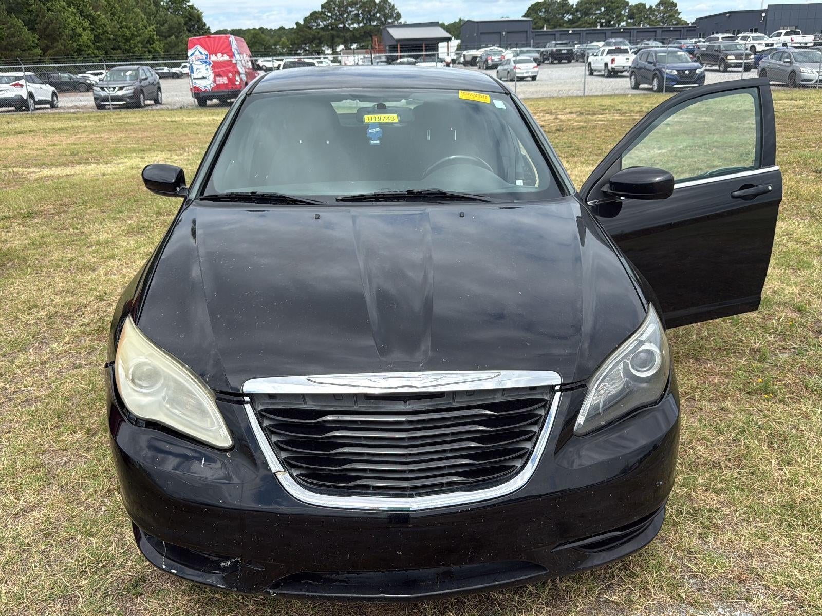 2013 Chrysler 200 TOURING