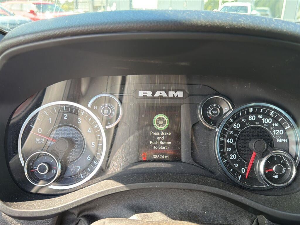 2024 RAM 1500 BIG HORN