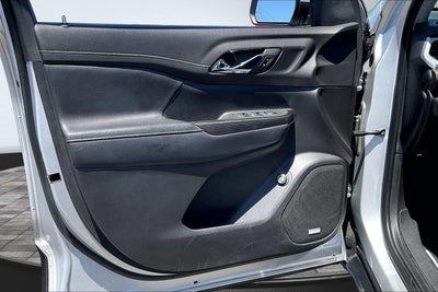 2020 GMC Acadia SLT