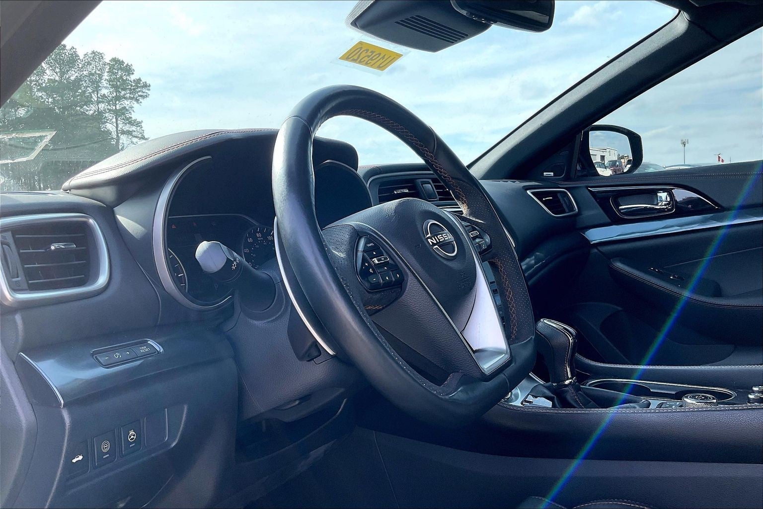 2023 Nissan Maxima SR