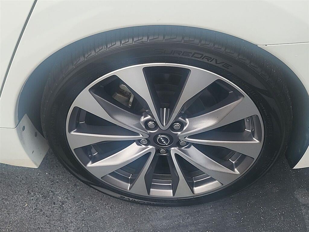 2023 Nissan Maxima Platinum