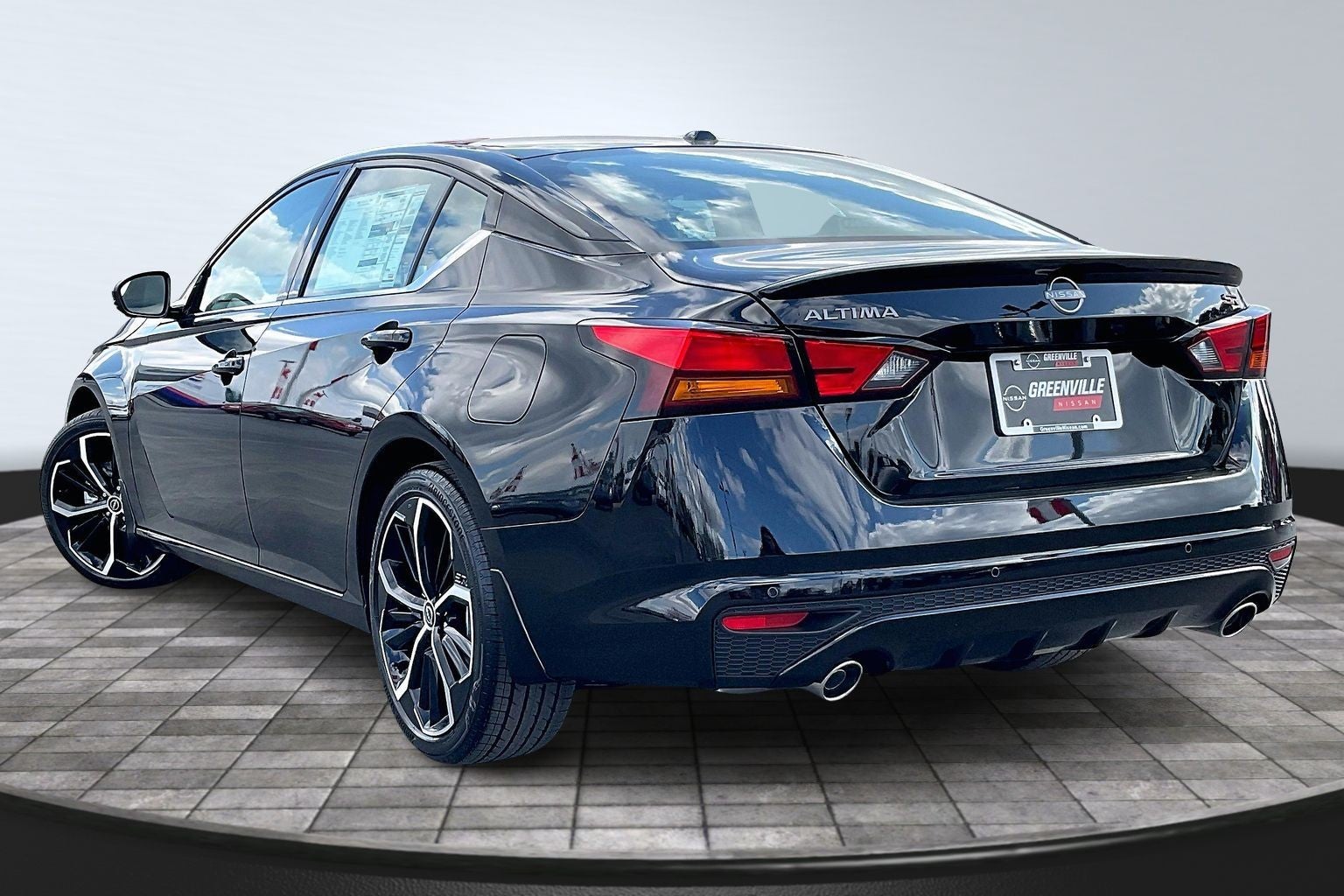 2026 Nissan Altima SR