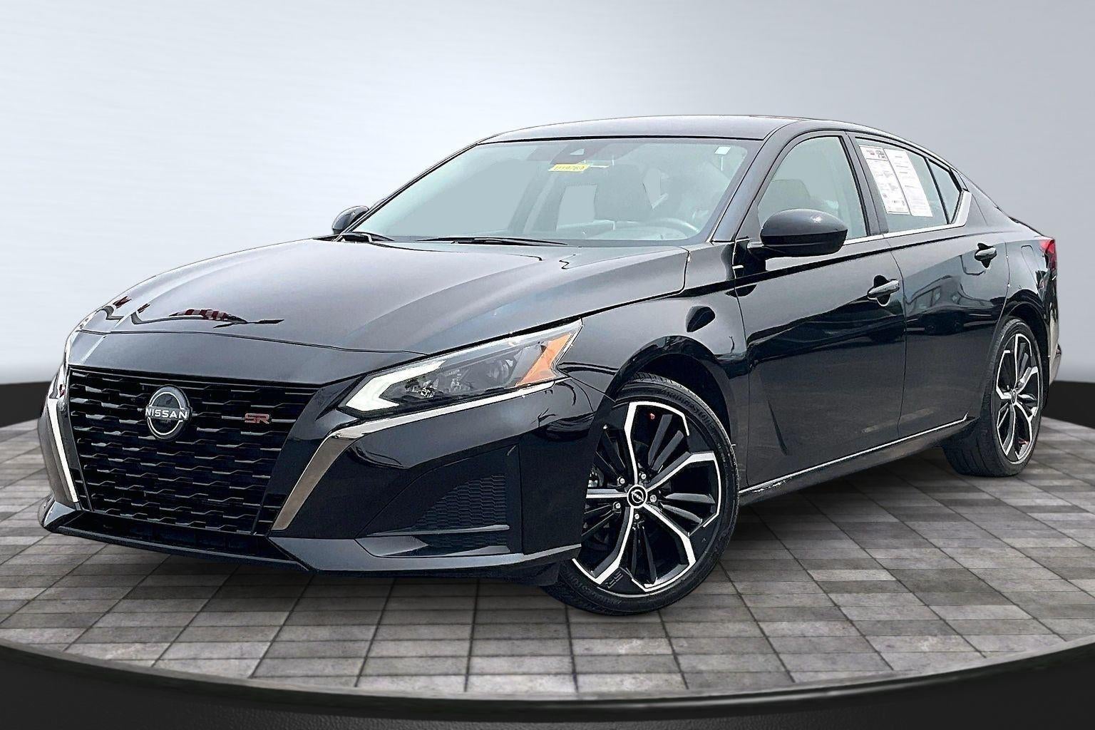 2025 Nissan Altima SR