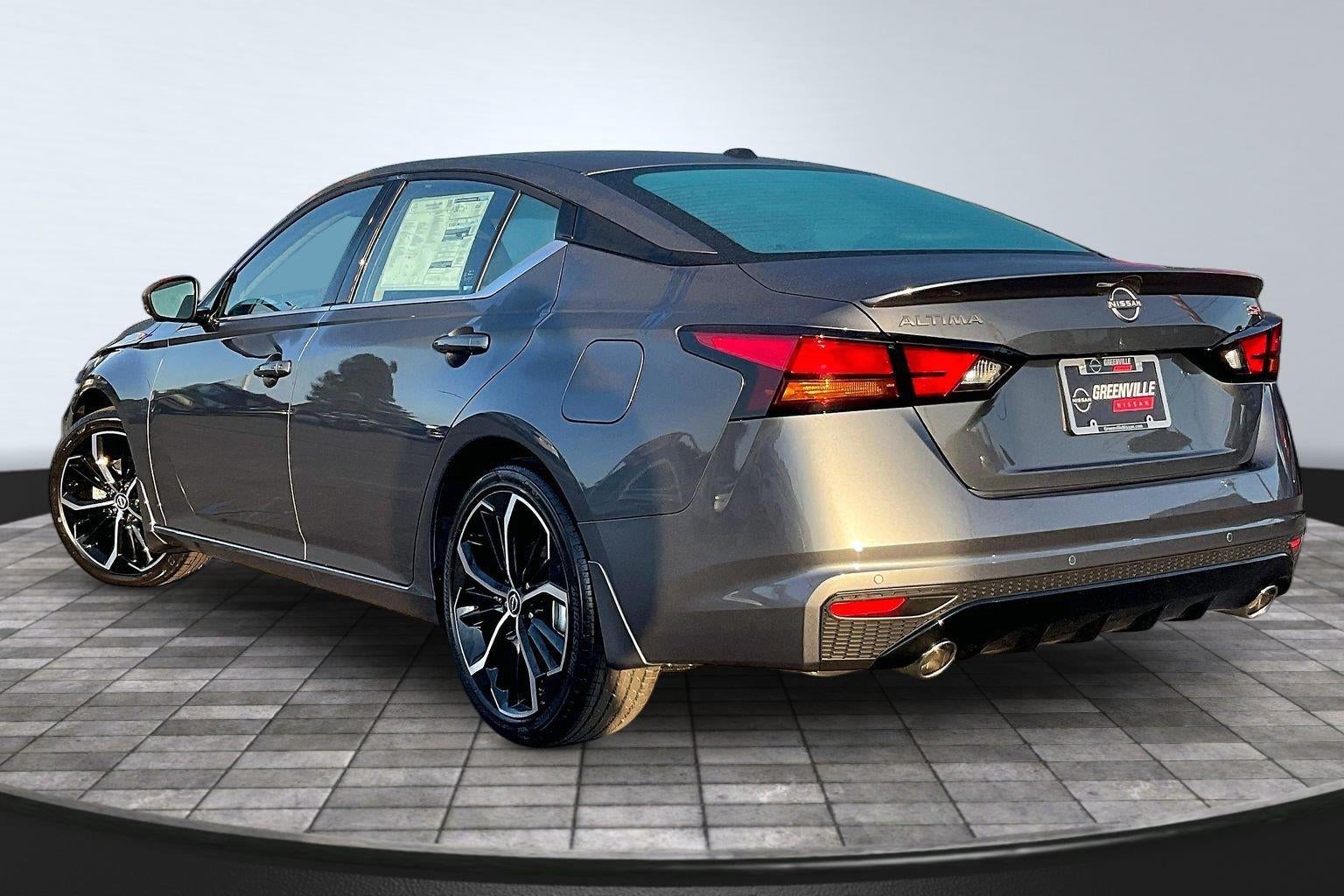 2026 Nissan Altima SR