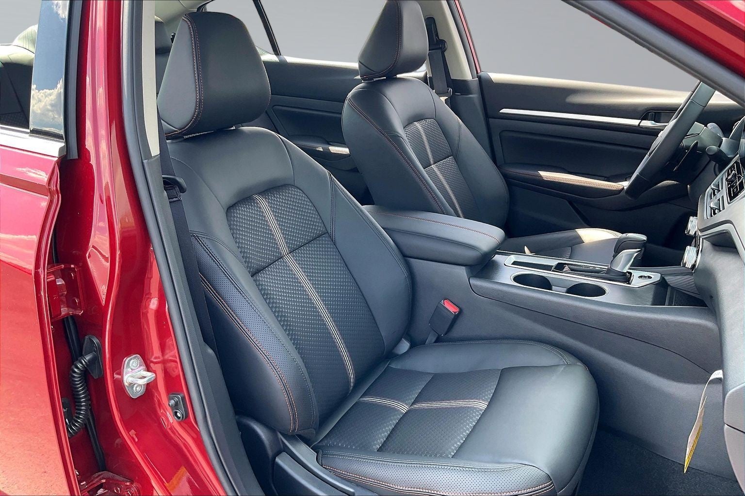 2026 Nissan Altima SR