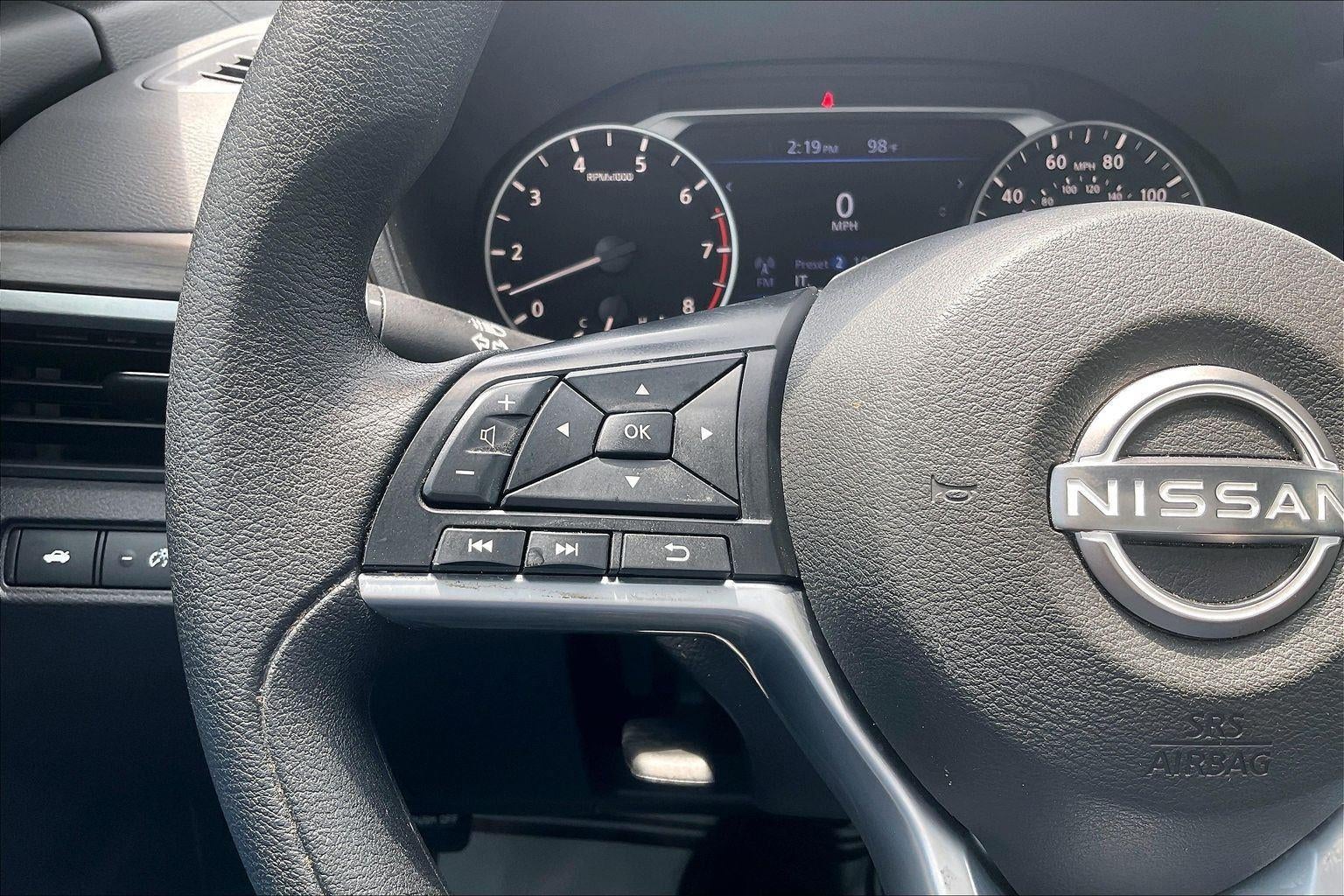 2025 Nissan Altima SV