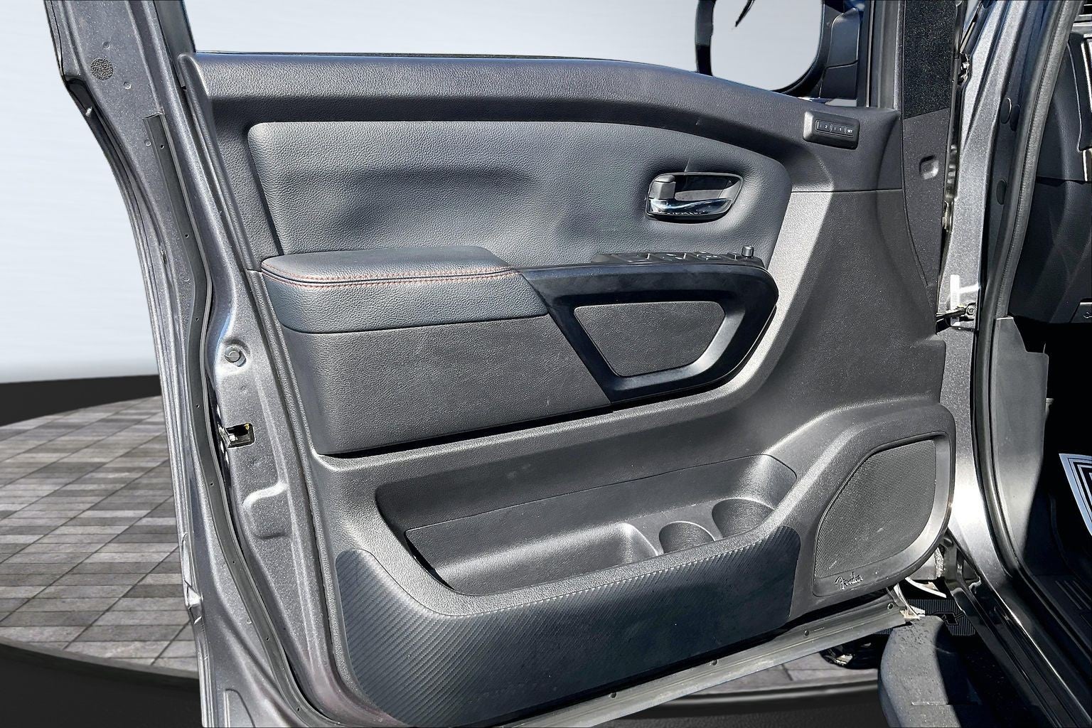 2024 Nissan Titan PRO-4X