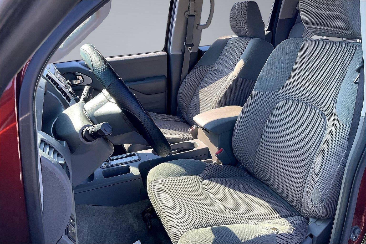 2016 Nissan Frontier SV