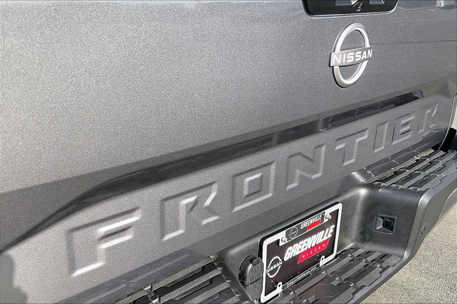 2025 Nissan Frontier SV