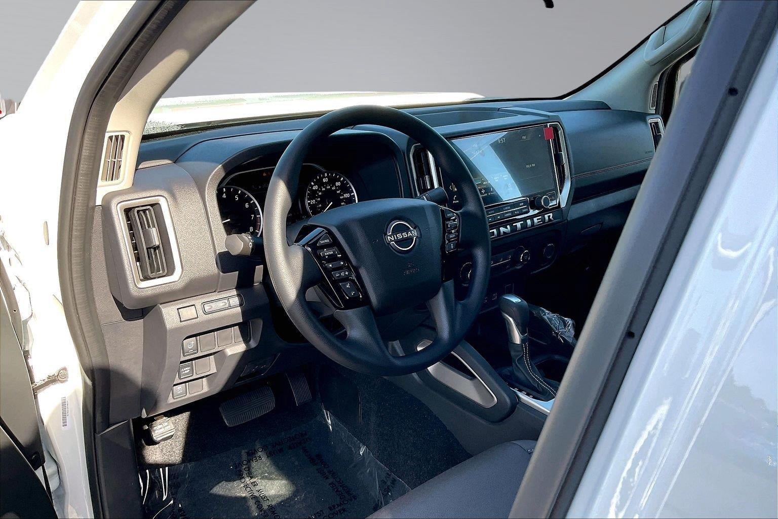 2027 Nissan Frontier SV