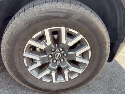 2022 Nissan FRONTIER SV