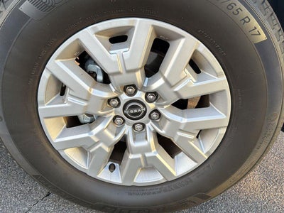 2024 Nissan Frontier SV