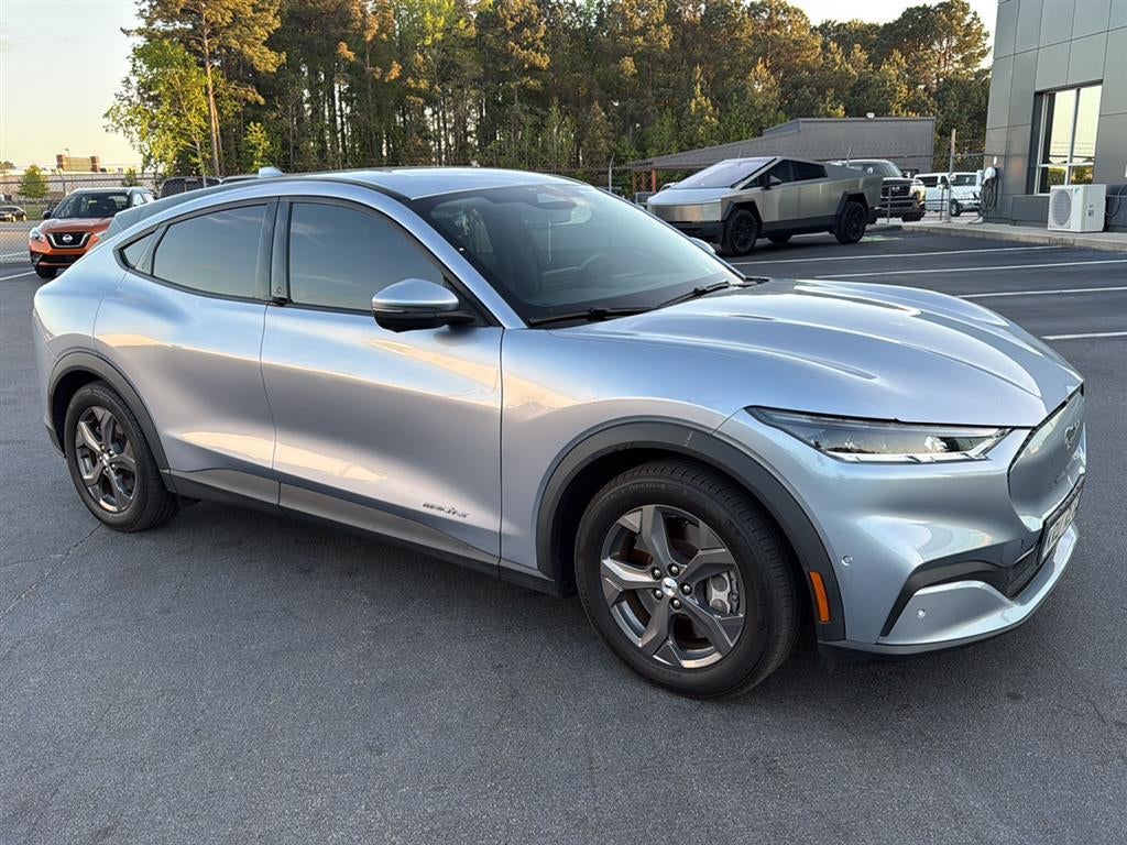 2022 Ford Mustang Mach-E Select