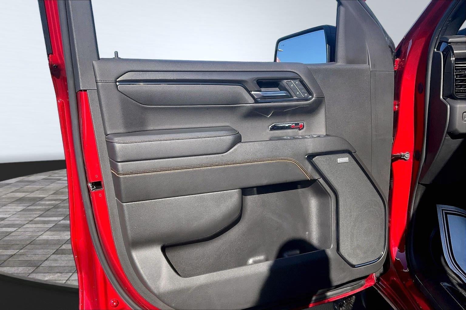 2025 GMC Sierra 1500 AT4