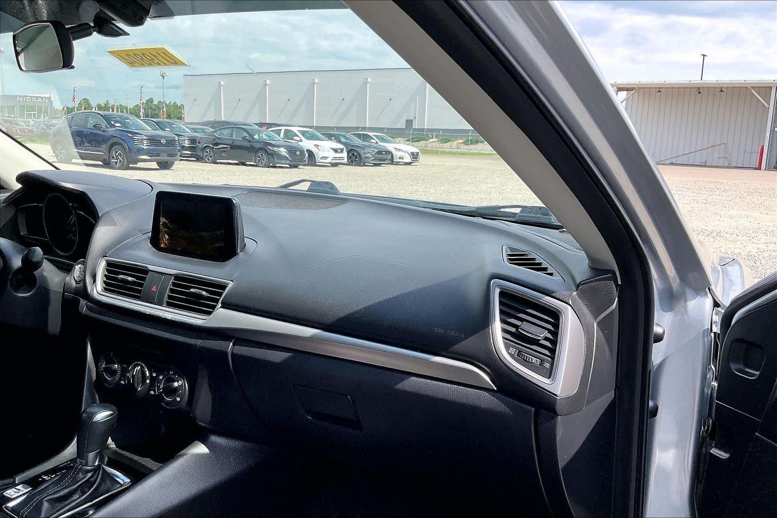 2017 Mazda Mazda3 4-Door Sport