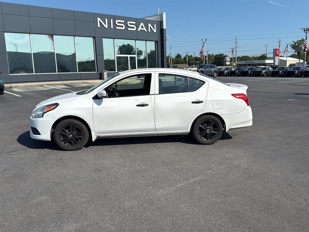 2019 Nissan VERSA SEDAN S PLUS