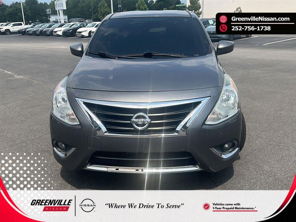 2016 Nissan Versa SV