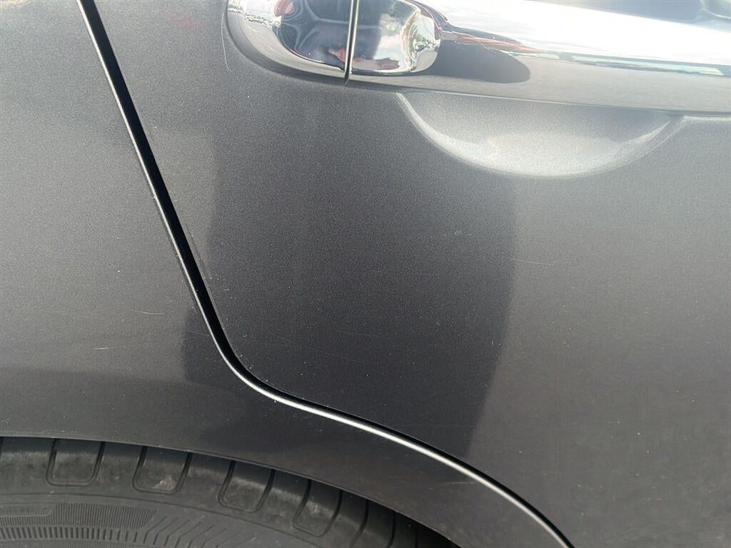 2016 Nissan Versa SV