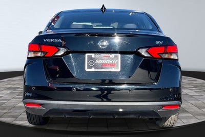 2022 Nissan Versa SV