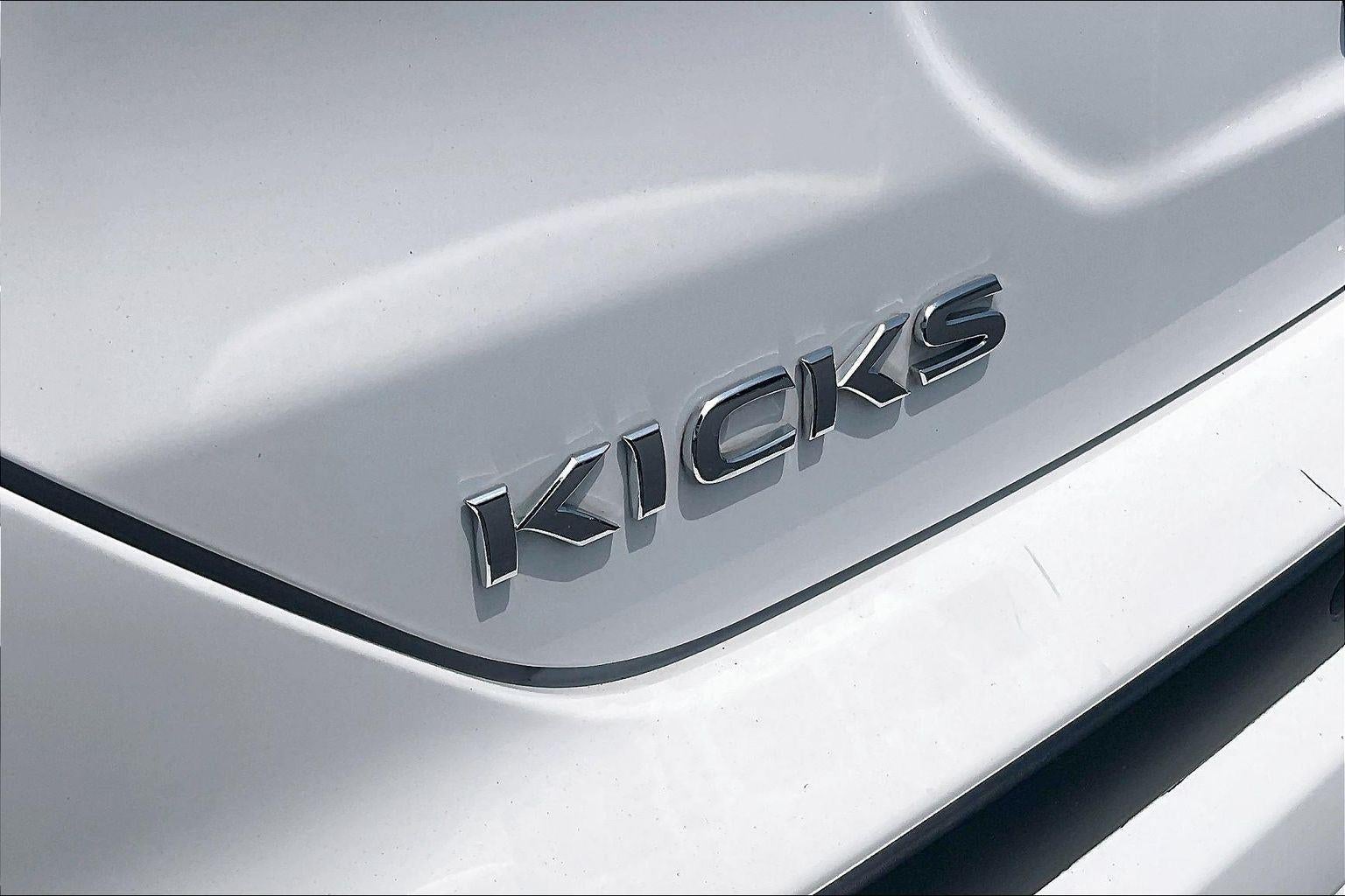 2023 Nissan Kicks SV