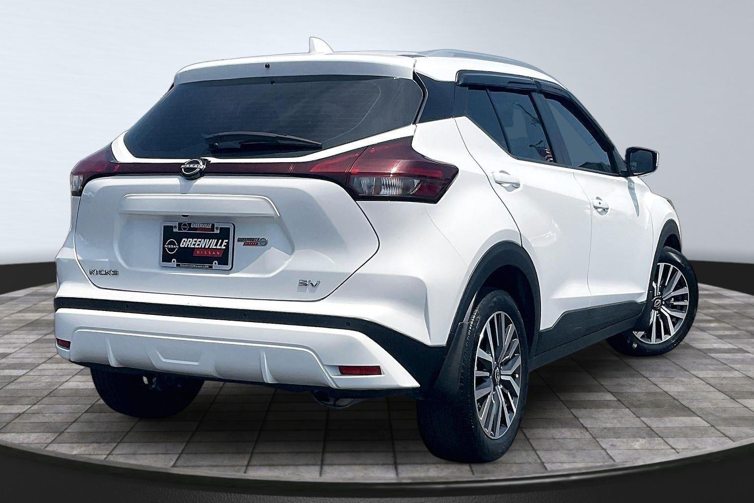 2023 Nissan Kicks SV