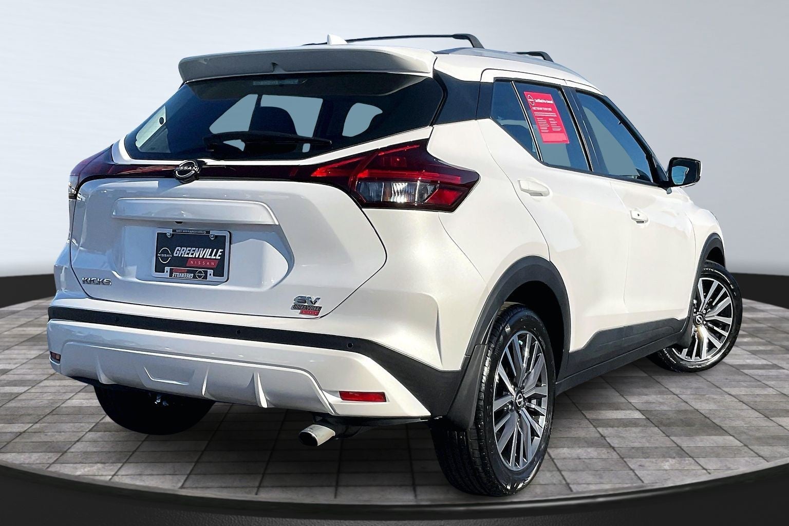 2023 Nissan Kicks SV