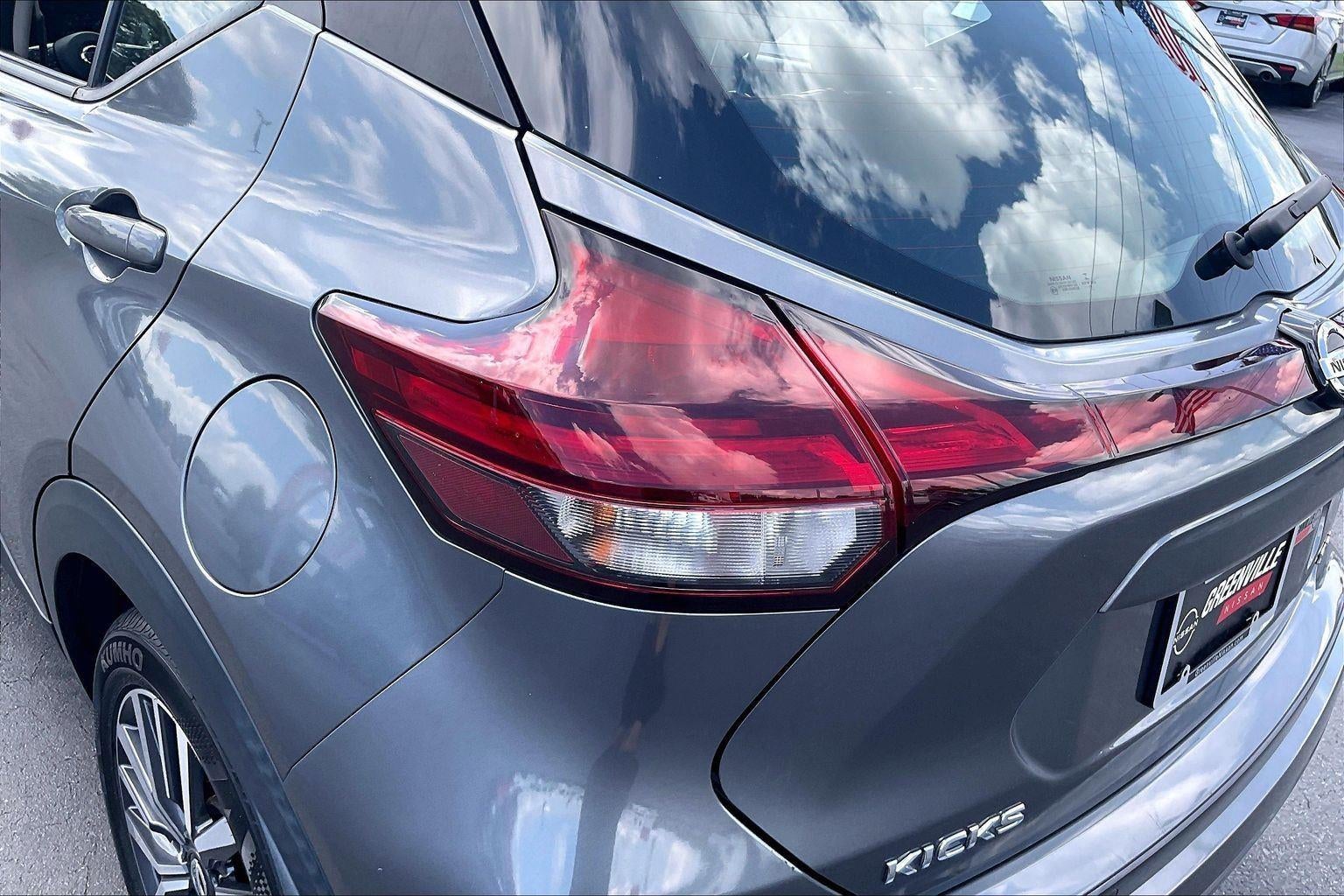 2021 Nissan Kicks SV