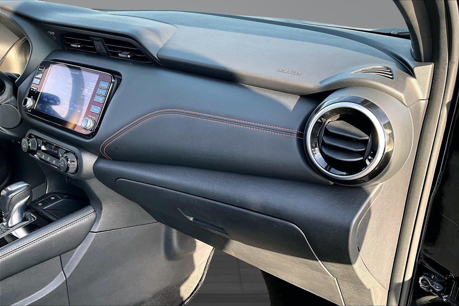 2021 Nissan Kicks SR