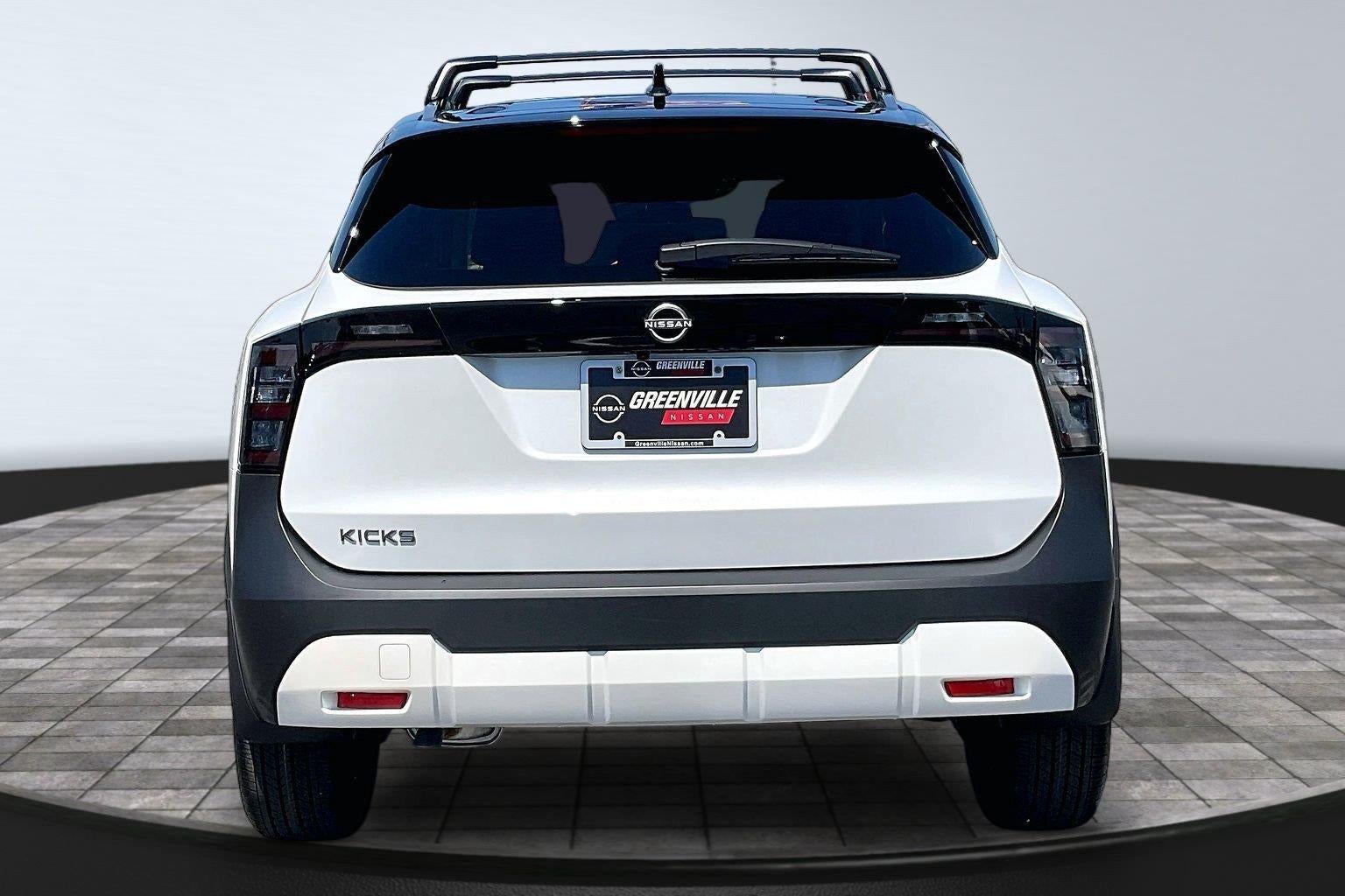 2027 Nissan Kicks SV