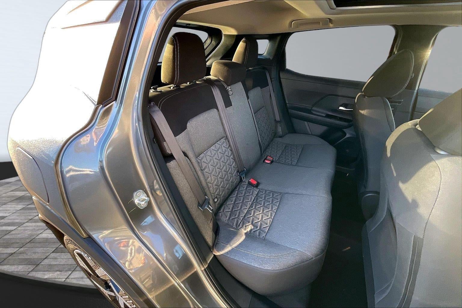 2027 Nissan Kicks SV