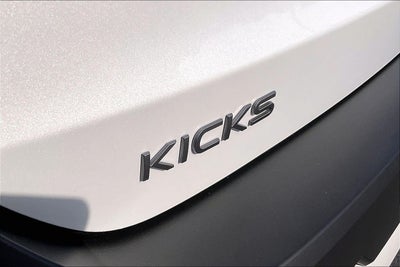 2026 Nissan Kicks SV