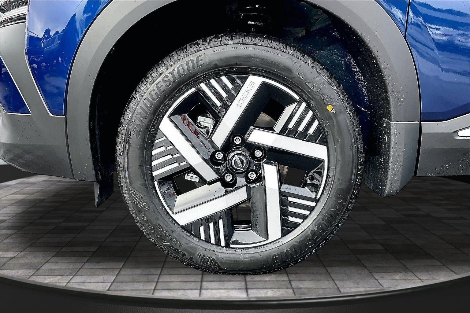 2027 Nissan Kicks SV