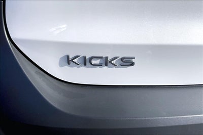 2027 Nissan Kicks SV