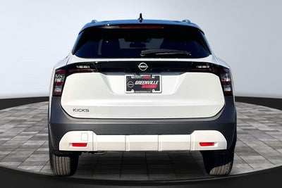 2027 Nissan Kicks SV
