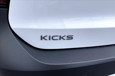 2027 Nissan Kicks SV