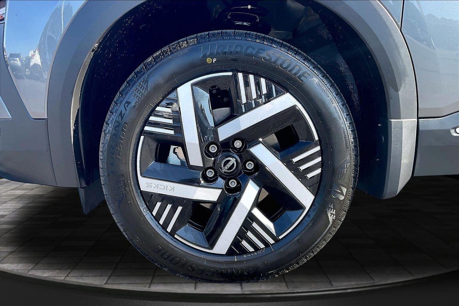 2027 Nissan Kicks SV