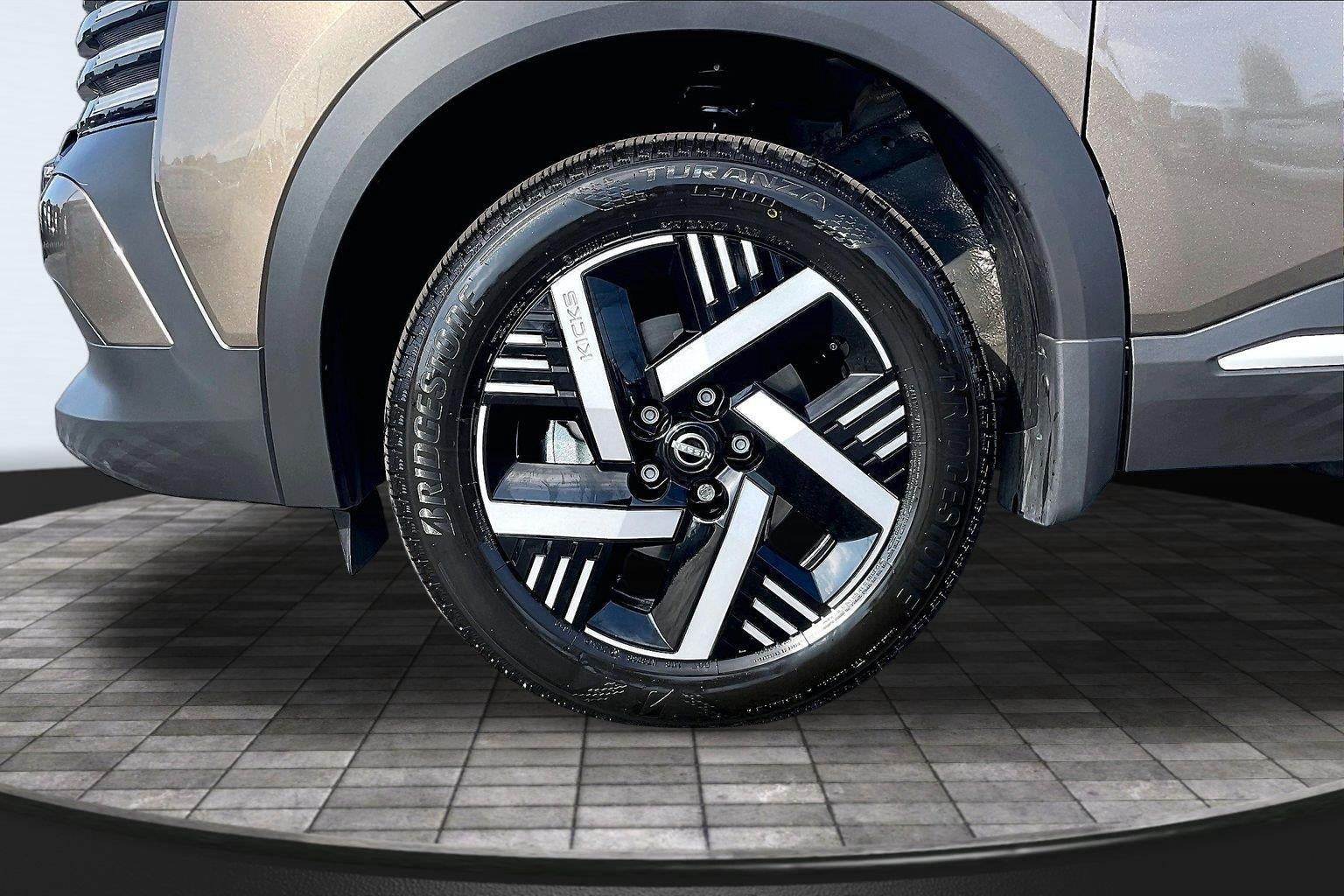 2027 Nissan Kicks SV