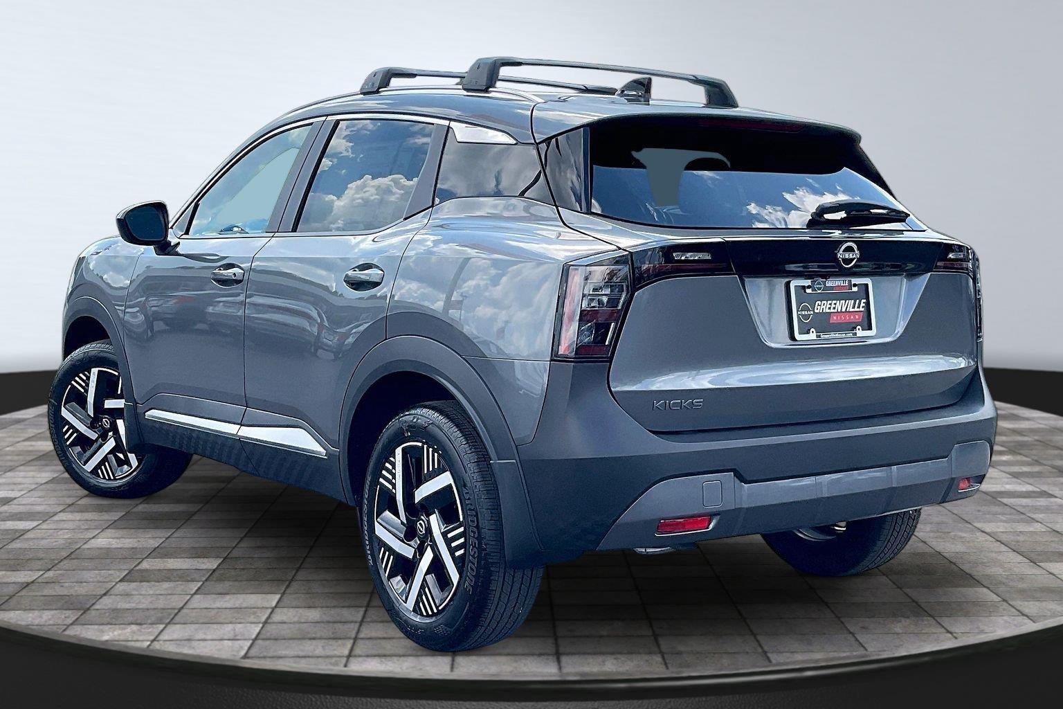 2027 Nissan Kicks SV