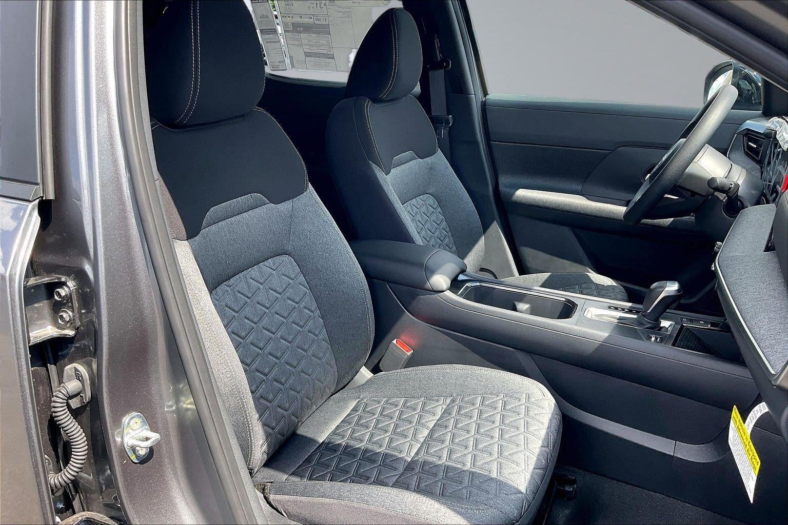 2027 Nissan Kicks SV