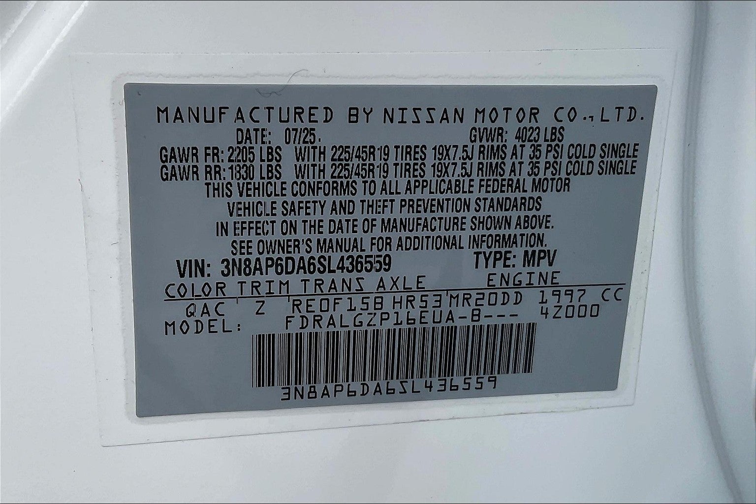 2025 Nissan Kicks SR