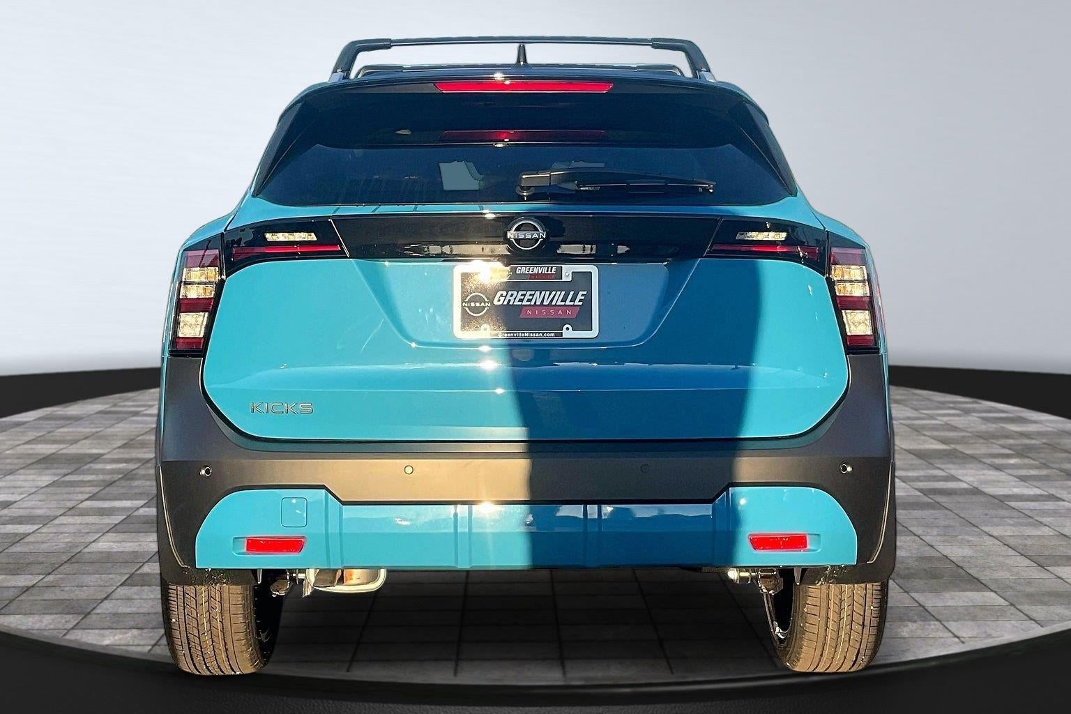2027 Nissan Kicks SR