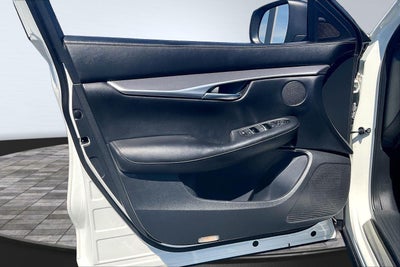 2022 INFINITI QX50 LUXE