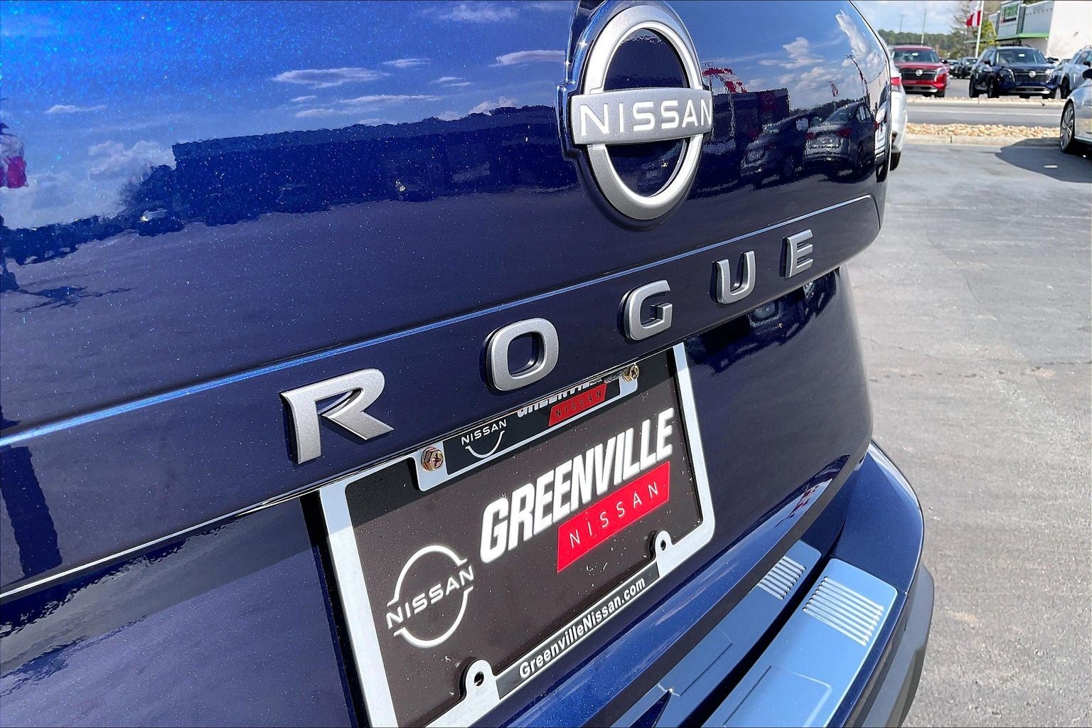 2026 Nissan Rogue SV