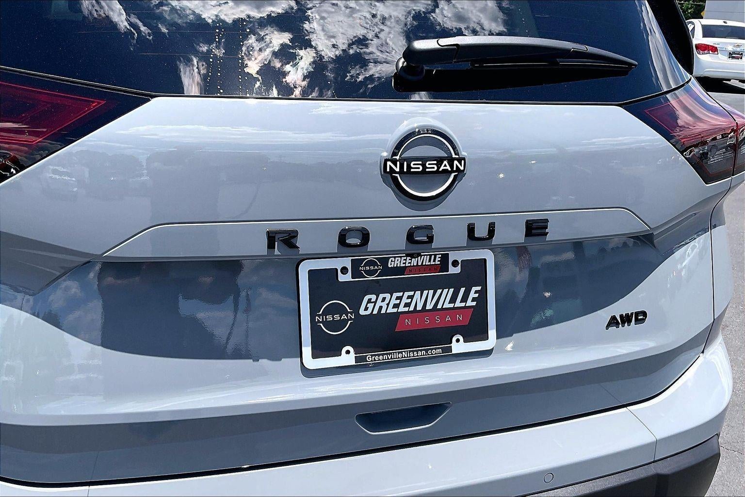 2026 Nissan ROGUE Dark Armor