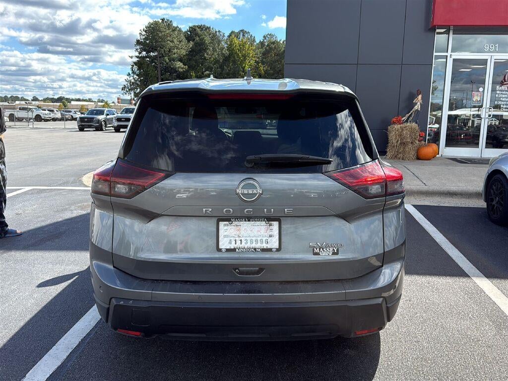 2024 Nissan Rogue SV