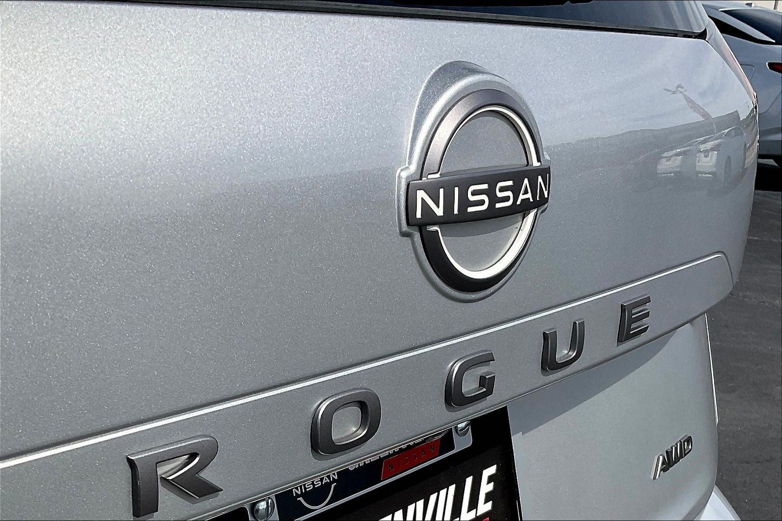 2025 Nissan Rogue SV