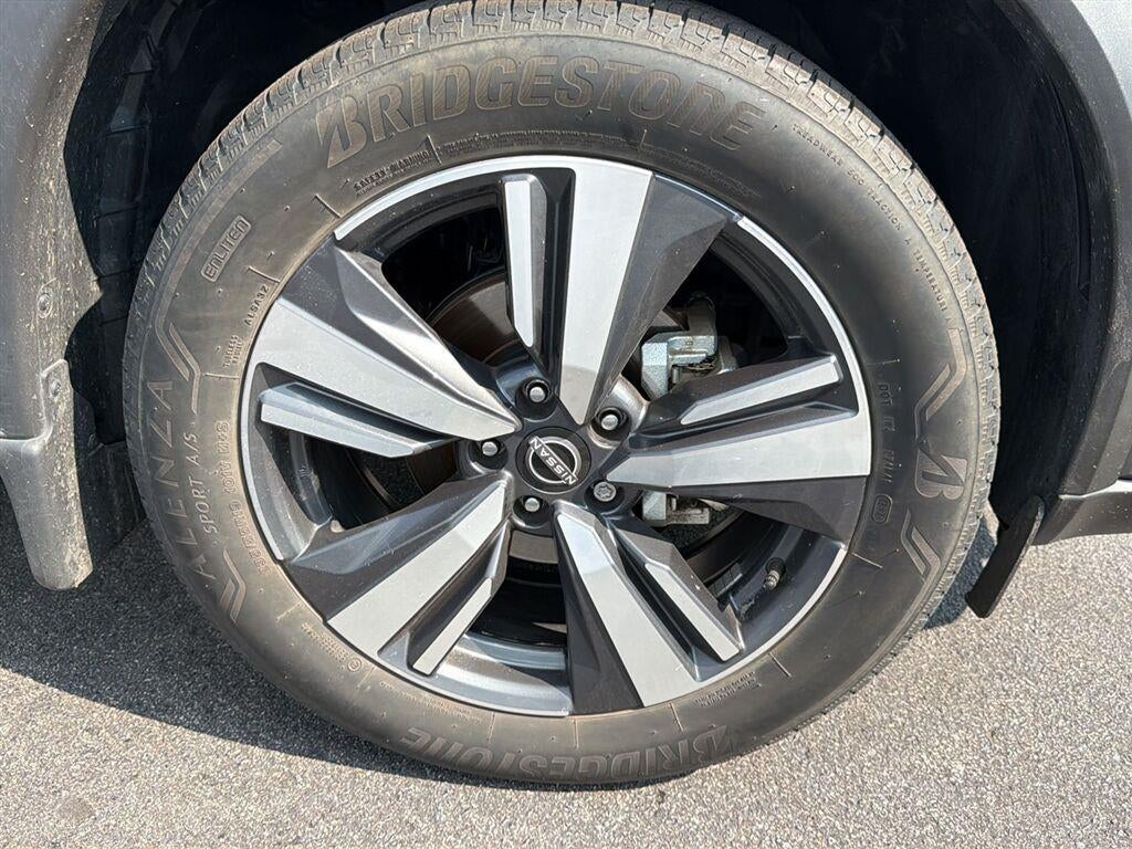 2024 Nissan Rogue SL