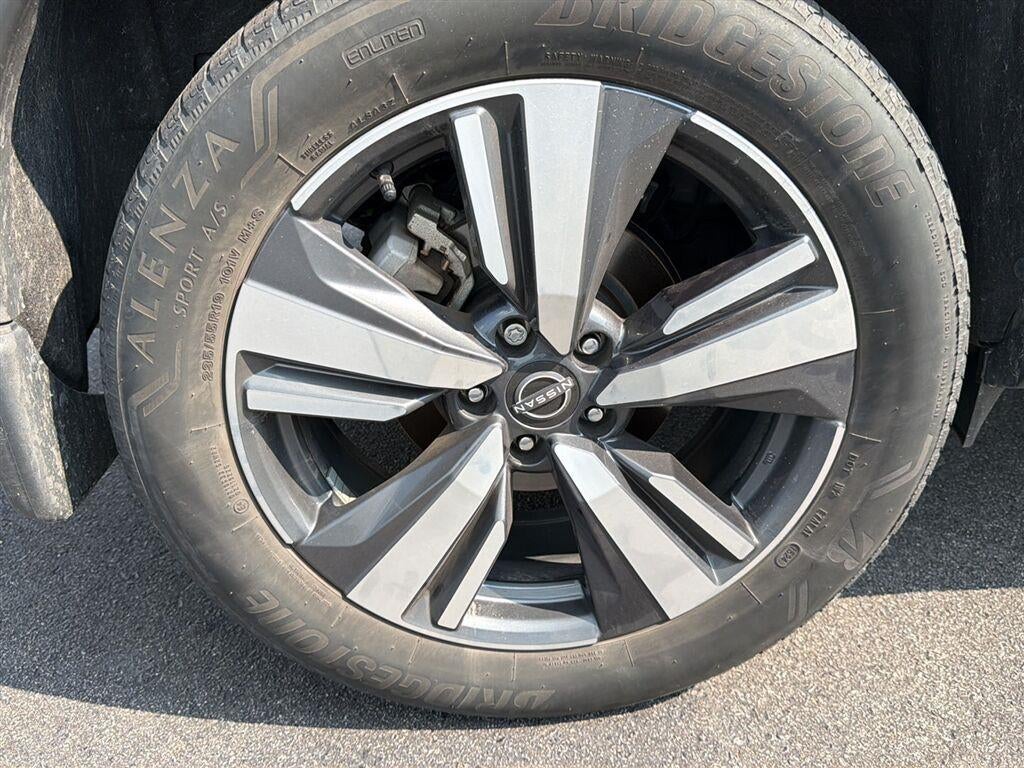 2024 Nissan Rogue SL