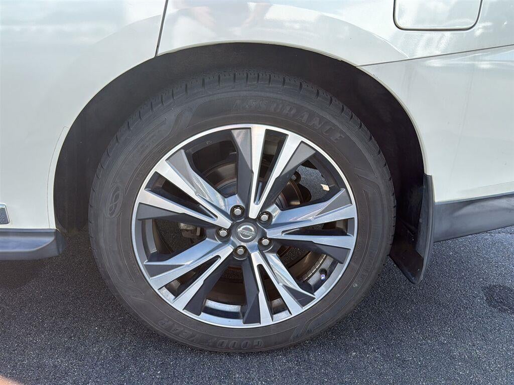 2017 Nissan Pathfinder Platinum